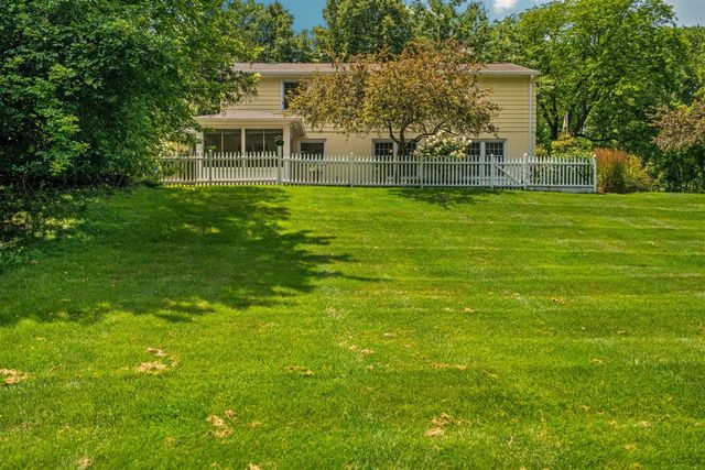 2464 Blueberry Lane, Ann Arbor, MI 48103