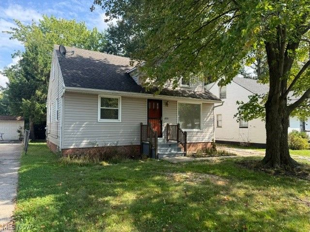 3949 Jo Ann Drive, Cleveland, OH 44122