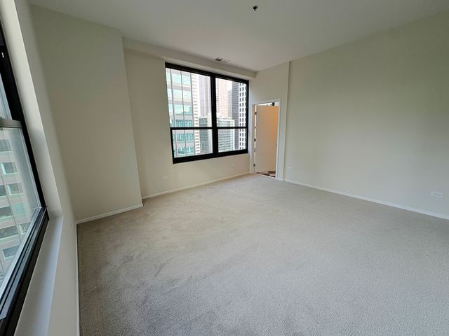 130 S Canal Street 9M, Chicago, IL 60606