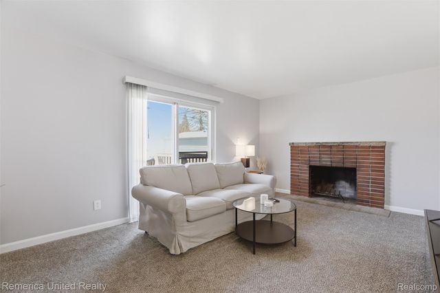 37256 Gilchrist Street, Westland, MI 48186