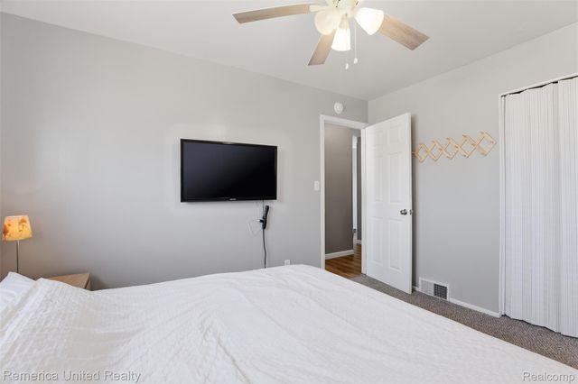 37256 Gilchrist Street, Westland, MI 48186