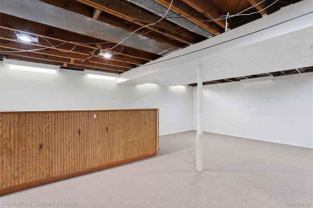 37256 Gilchrist Street, Westland, MI 48186