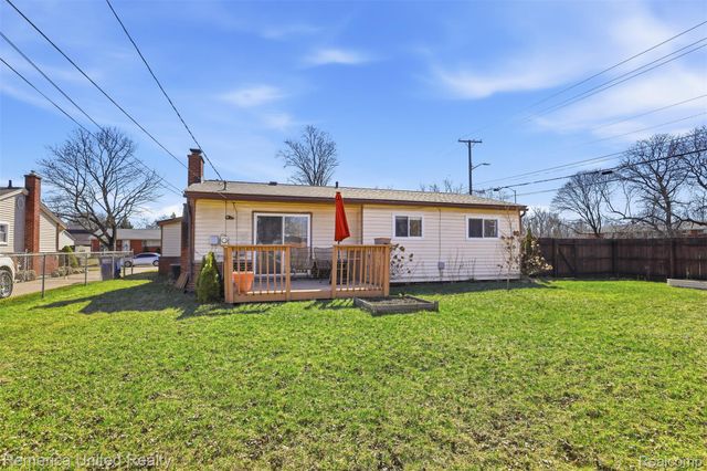 37256 Gilchrist Street, Westland, MI 48186