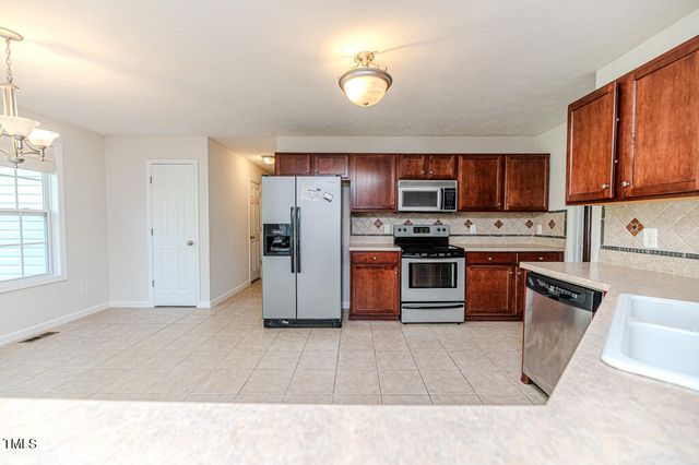 10 Wood Stream Trail, Sanford, NC 27332