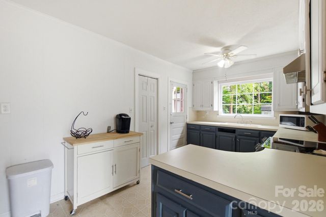 1616 Statesville Boulevard, Salisbury, NC 28144