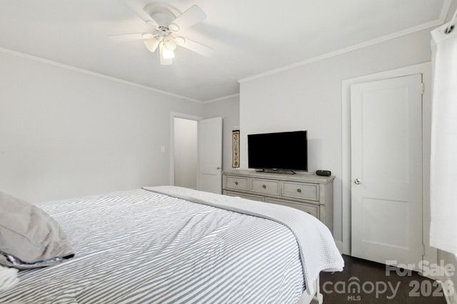 1616 Statesville Boulevard, Salisbury, NC 28144