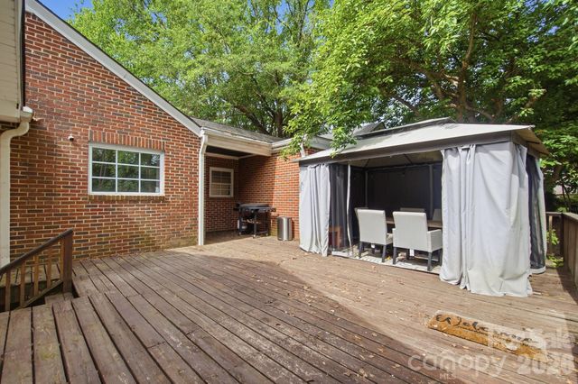 1616 Statesville Boulevard, Salisbury, NC 28144