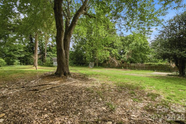 1616 Statesville Boulevard, Salisbury, NC 28144