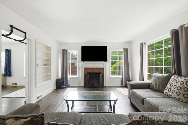 1616 Statesville Boulevard, Salisbury, NC 28144