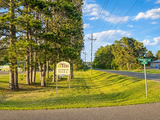 33480 Hemingway Avenue, Stacy, MN 55079