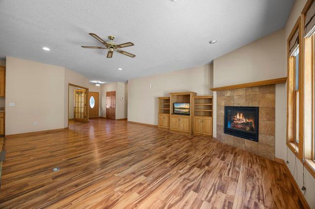 33480 Hemingway Avenue, Stacy, MN 55079