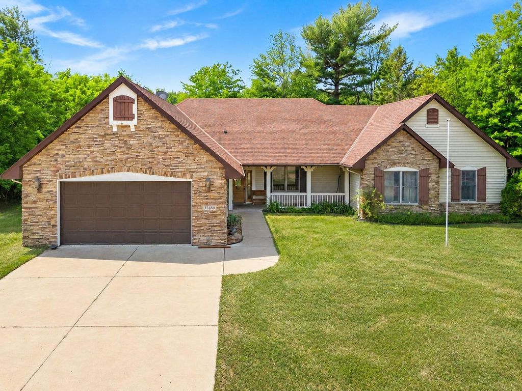 33480 Hemingway Avenue, Stacy, MN 55079