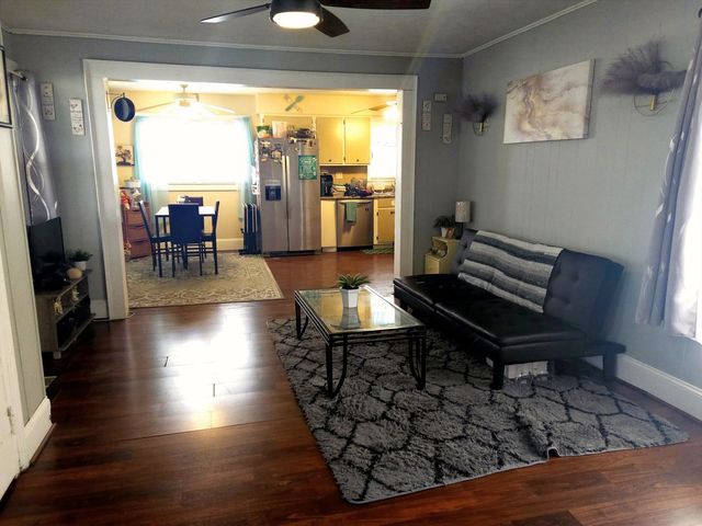 220 N East Street, Earlville, IL 60518