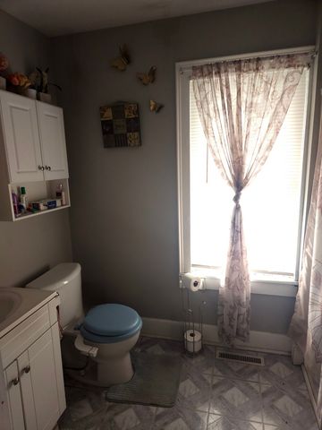 220 N East Street, Earlville, IL 60518