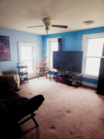 220 N East Street, Earlville, IL 60518