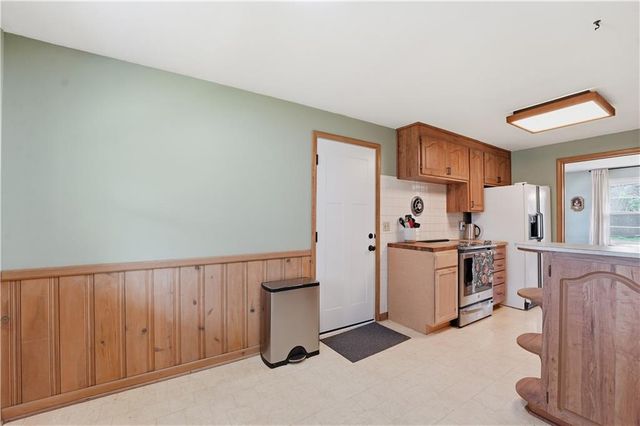 8221 Lamar Avenue, Prairie Village, KS 66208