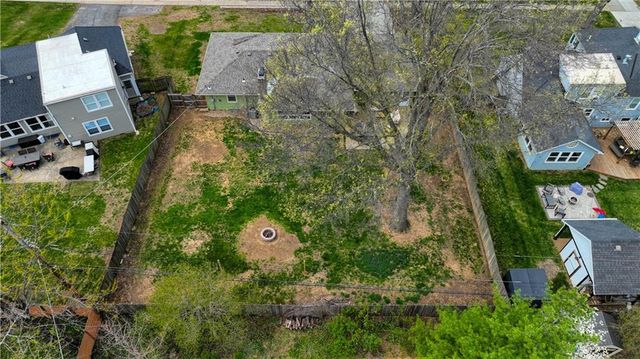 8221 Lamar Avenue, Prairie Village, KS 66208