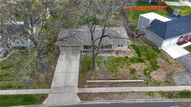 8221 Lamar Avenue, Prairie Village, KS 66208