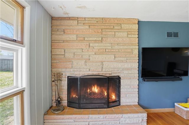 8221 Lamar Avenue, Prairie Village, KS 66208