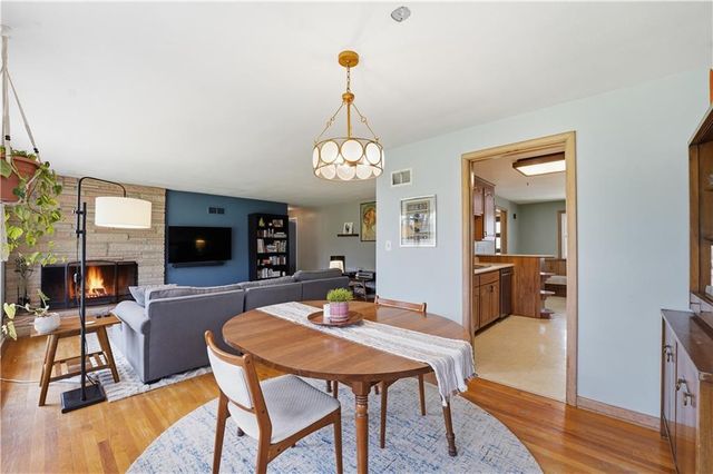 8221 Lamar Avenue, Prairie Village, KS 66208