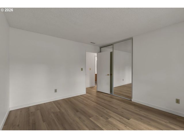 17905 Nw ARCADIA St, Portland, OR 97229