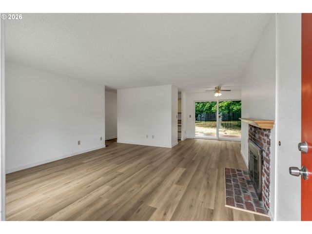 17905 Nw ARCADIA St, Portland, OR 97229