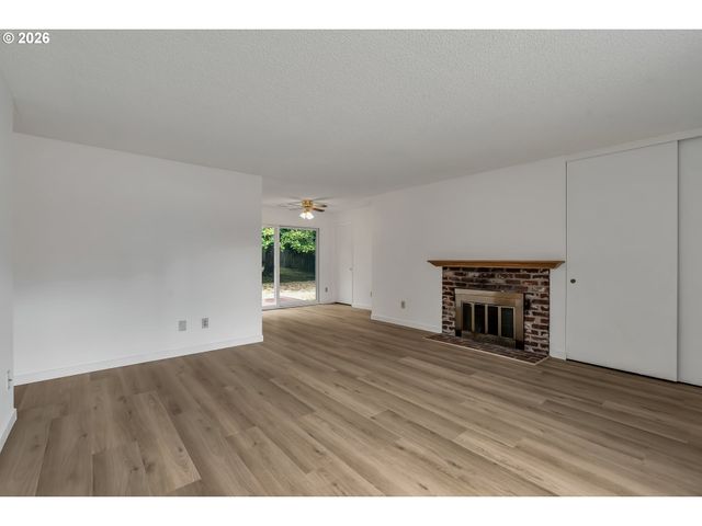 17905 Nw ARCADIA St, Portland, OR 97229