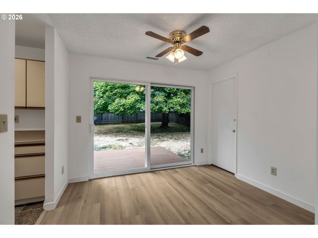 17905 Nw ARCADIA St, Portland, OR 97229
