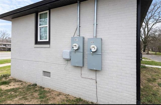 839 Commodore Drive, Atlanta, GA 30318