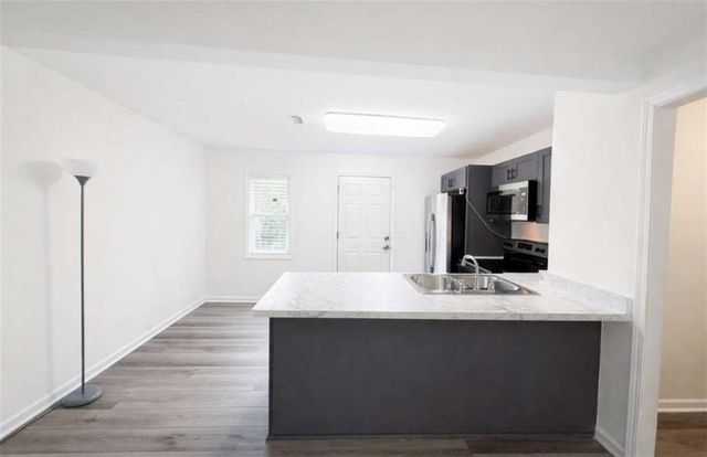 839 Commodore Drive, Atlanta, GA 30318