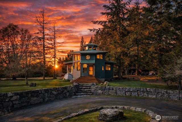 1062 Yacht Haven Road, Friday Harbor, WA 98250