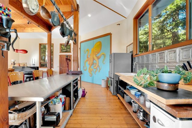 1062 Yacht Haven Road, Friday Harbor, WA 98250