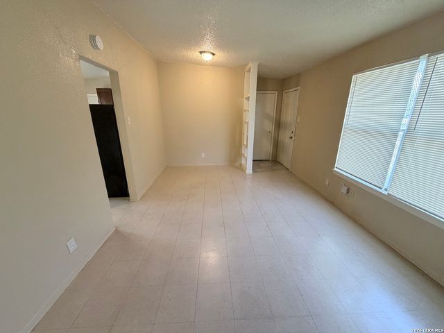 126 ALLENHURST ST, San Antonio, TX 78227
