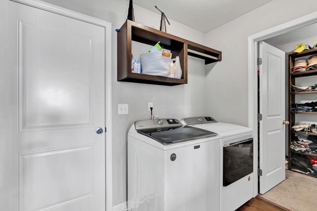 11314 W Wilkinson Ct, Maize, KS 67101