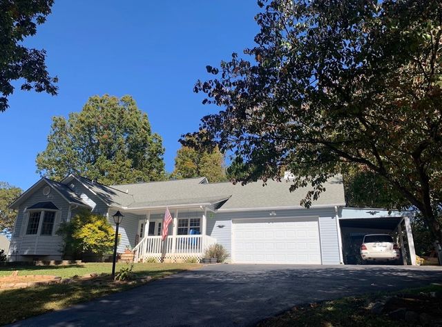 549 Sneaking Creek Drive, Hayesville, NC 28904