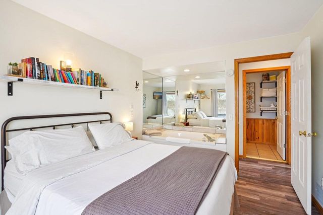 W9350 County Road V, Poynette, WI 53955