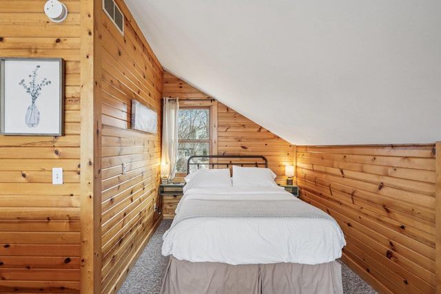 W9350 County Road V, Poynette, WI 53955