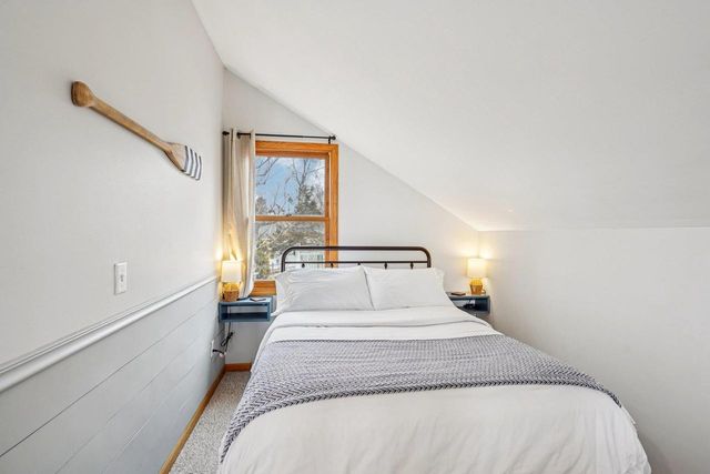 W9350 County Road V, Poynette, WI 53955