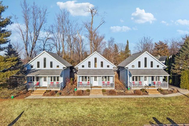 W9350 County Road V, Poynette, WI 53955