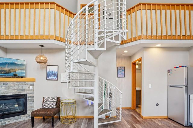 W9350 County Road V, Poynette, WI 53955