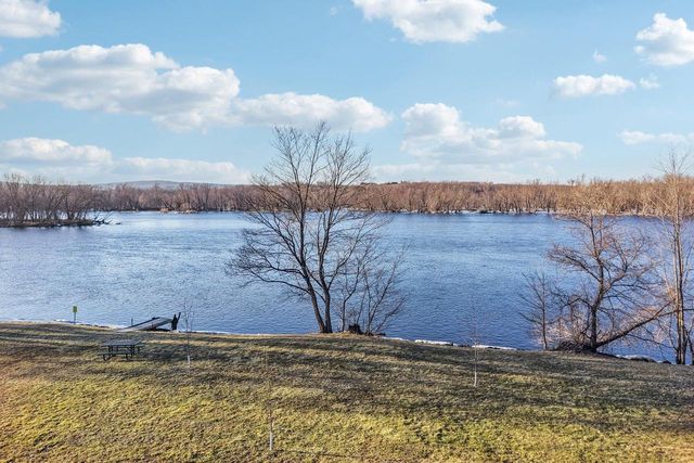 W9350 County Road V, Poynette, WI 53955