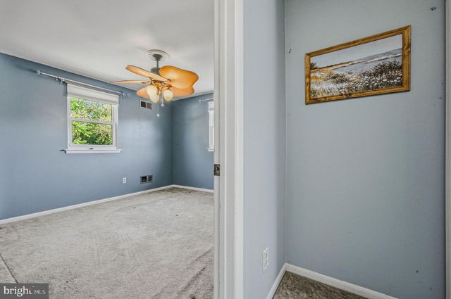 56 UPLAND CT, Newark, DE 19713