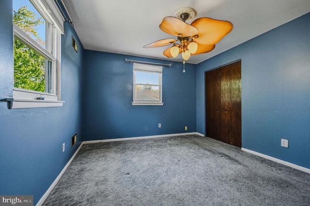 56 UPLAND CT, Newark, DE 19713