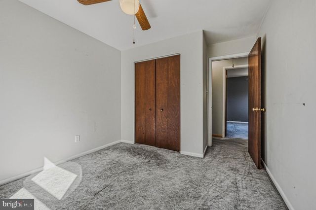 56 UPLAND CT, Newark, DE 19713