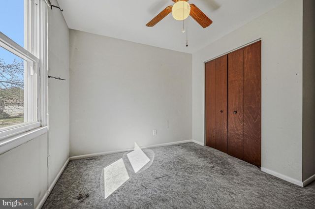 56 UPLAND CT, Newark, DE 19713