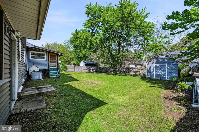 56 UPLAND CT, Newark, DE 19713