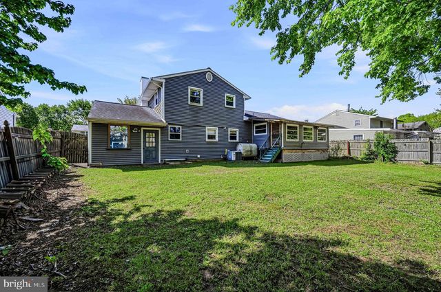 56 UPLAND CT, Newark, DE 19713