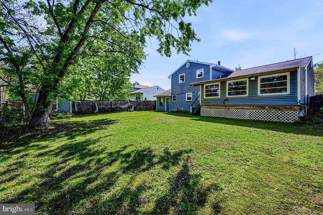 56 UPLAND CT, Newark, DE 19713