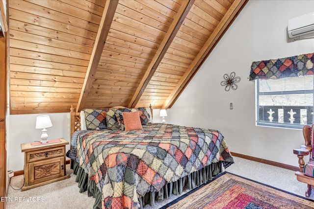 1008 N Ridge Place, Sevierville, TN 37876