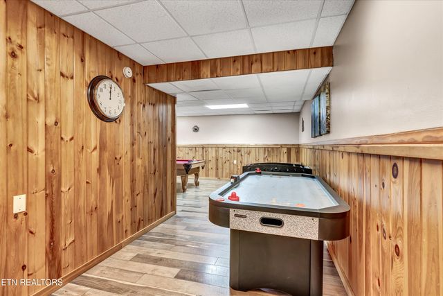1008 N Ridge Place, Sevierville, TN 37876